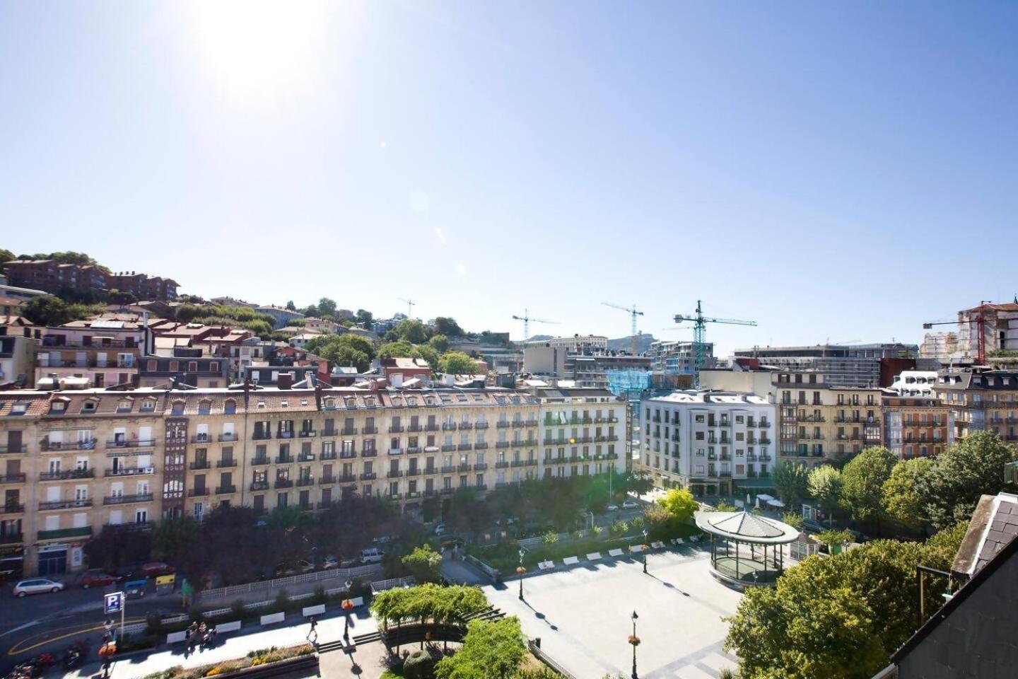 Appartamento Atico Duplex Centrico Con Parking Incluido San Sebastián Esterno foto
