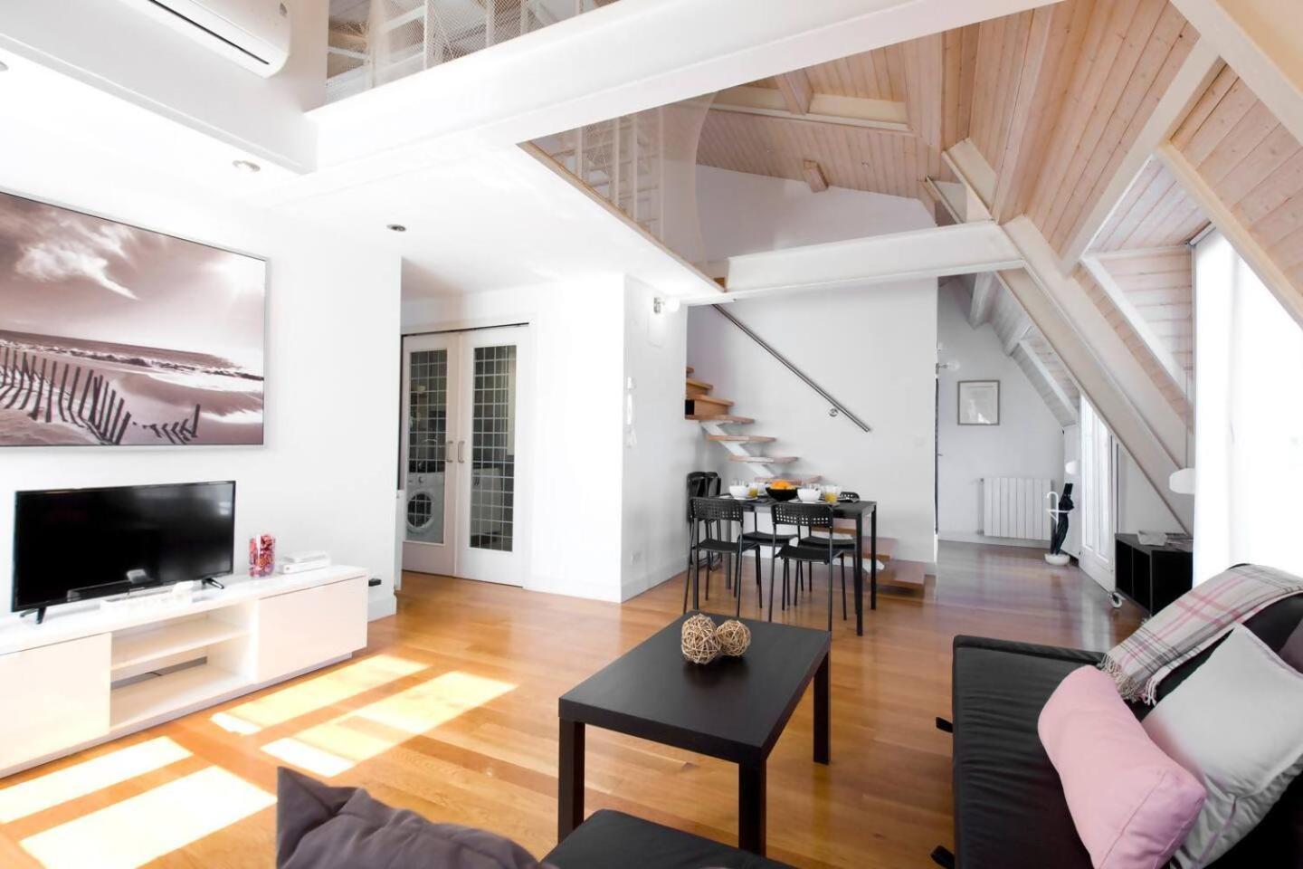 Appartamento Atico Duplex Centrico Con Parking Incluido San Sebastián Esterno foto